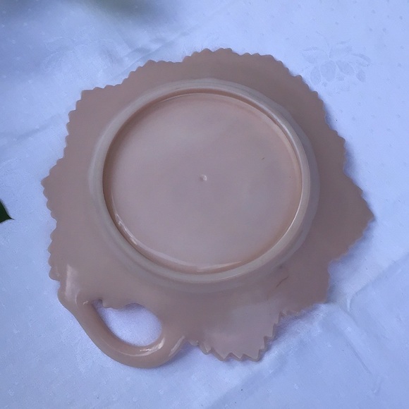 Fenton Pink Milk Glass Leaf Plate - Picture 4 of 5